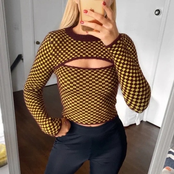 Zara Burgundy Checkered Cut-Out Knit Sweater - Picture 3 of 14